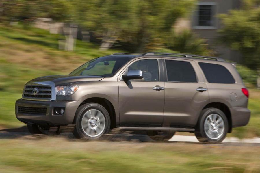  Toyota Sequoia 2013 года  (фото 34 из 50)